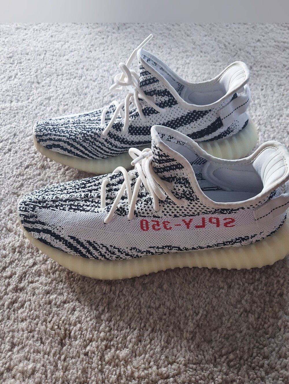 adidas Yeezy Boost 350 V2 Beluga Sneakers Men's Size 9.5